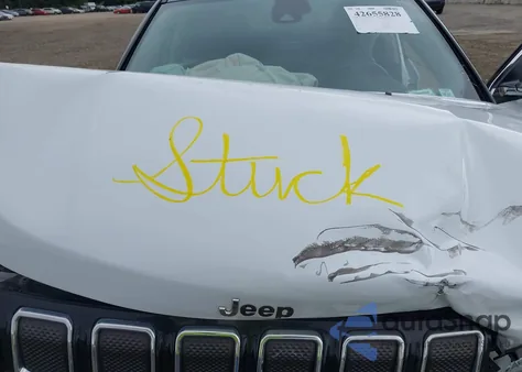 2022 Jeep Compass Limited 4X4 из США, поврежденный, VIN 3C4NJDCB2NT122490